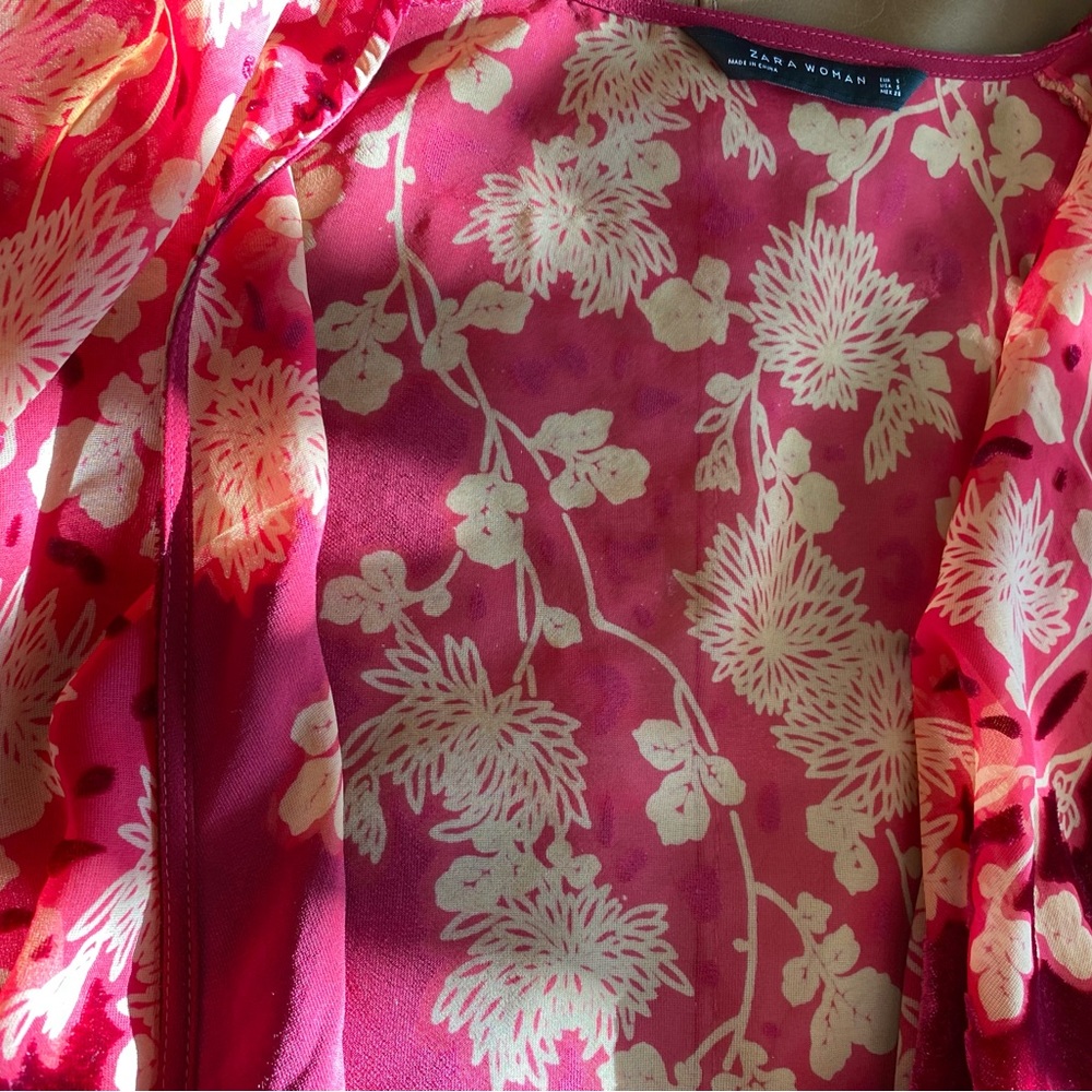 Beautiful lightweight wrap top bohemian vibe like new - Picture 10 of 10